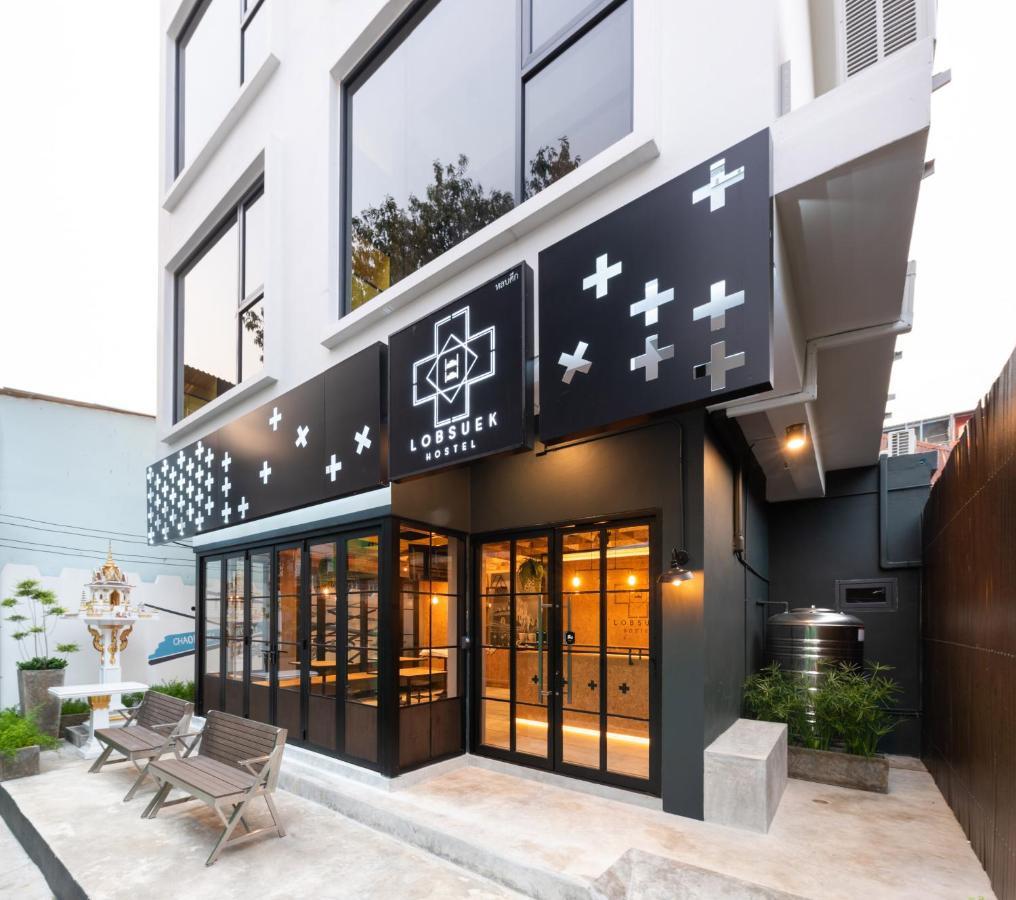 Lobsuek Hostel Bangkok Exterior foto